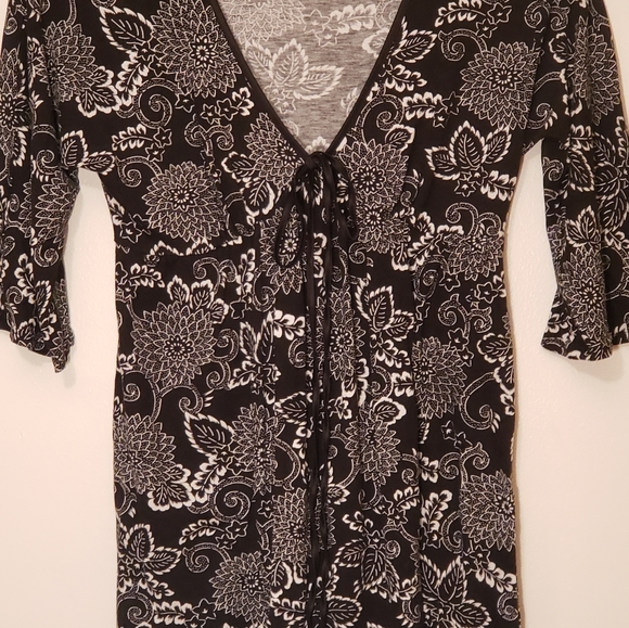 Express Womens SMALL Black and White Floral - Picture 4 of 6